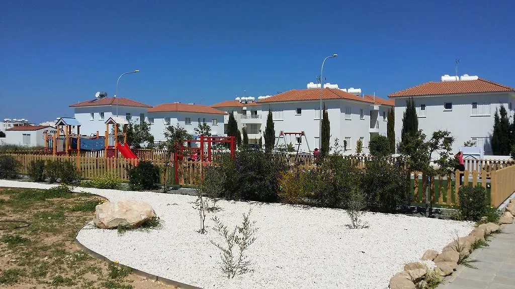 Mythical Sands Resort Ilona Apartment For Families Protaras
